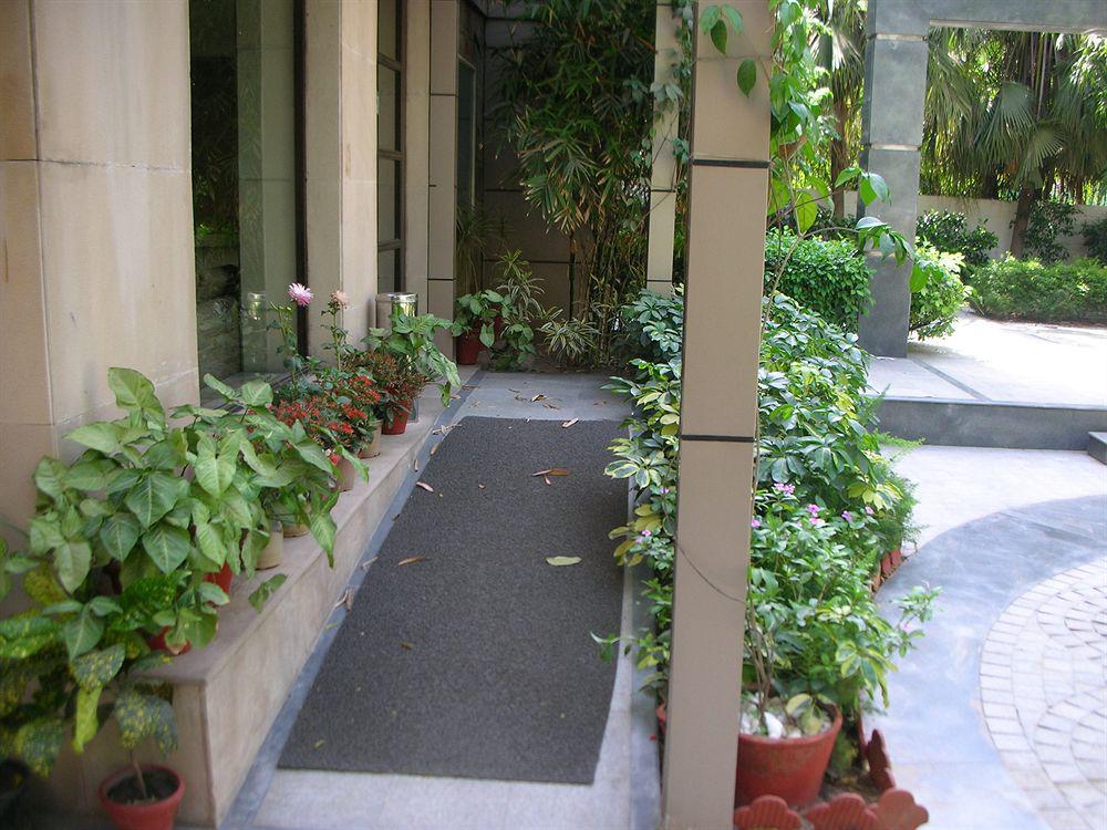 House By Howard Nova Deli Exterior foto